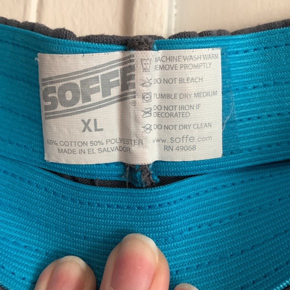 Shorts - Picture 3 of 3